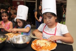 Plaza Real 4 [320x200]