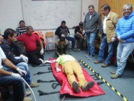 Capacitación Unidad de Emergencia (2) [320x200]-compressed