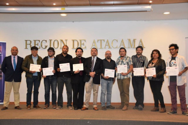 Entrega de becas FNDR (2) [640x480]