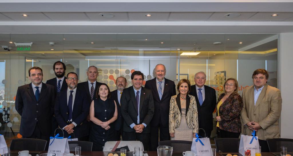 Autoridades y ex autoridades del Ministerio de Minería