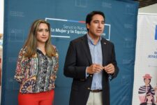 Foto de archivo-Nota día de la madre