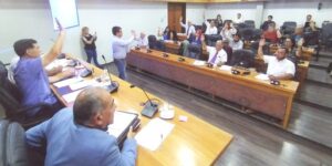 Foto-votacion-Pleno-CORE-vier.-24.02.2023-660x327