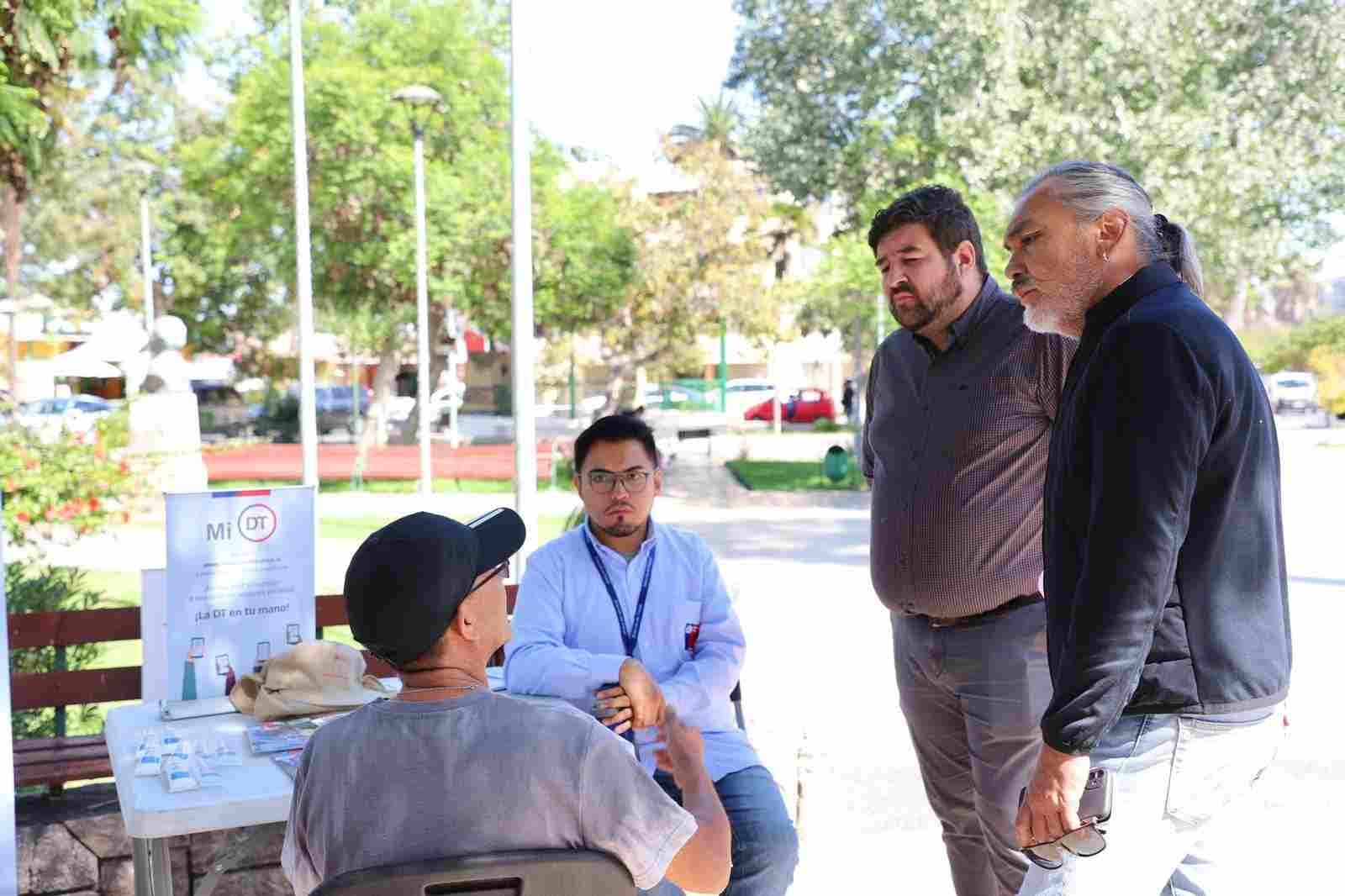 Feria plaza de armas Vallenar-compressed