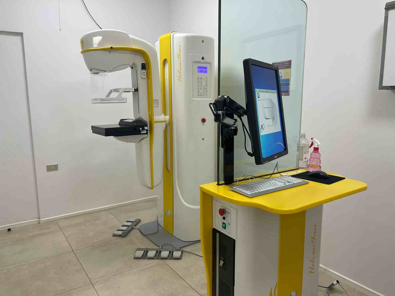 Foto - Mamógrafo-compressed