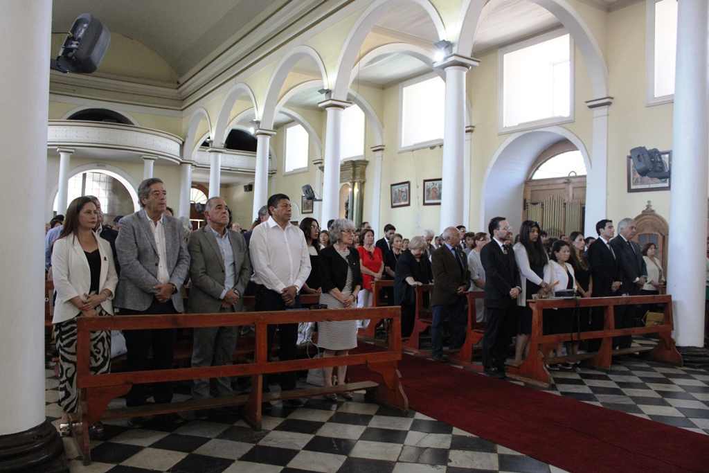 393-75fbb7f751dcbed3164815928ce30210-compressed