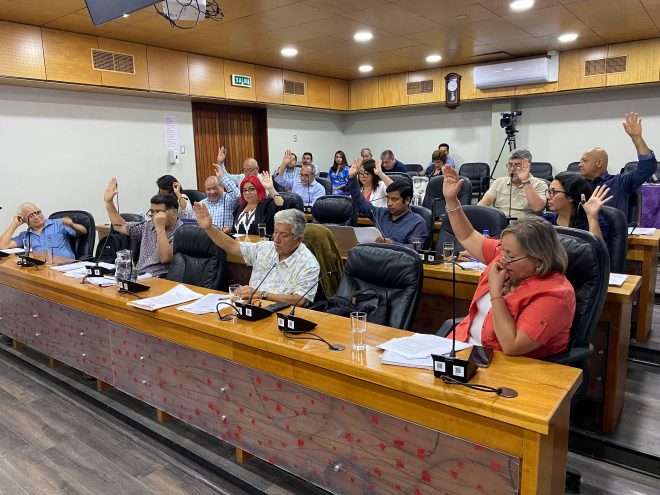 VOTACION-CONVENIO-EDUCACION-660x495