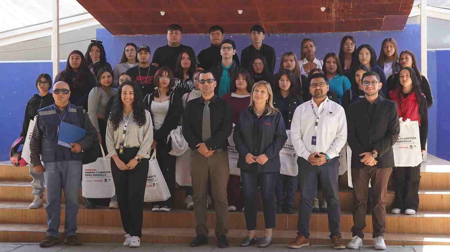 Capacitación Bodega, logística y Grúa Horquilla estudiantes Tierra Amarilla y Copiapó 01-compressed