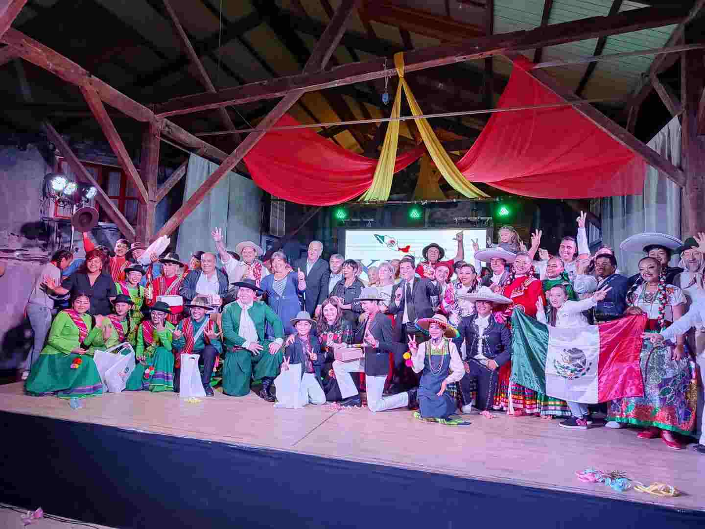 Vientos del Puerto Encuentro Folclore 2024b-compressed