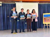 Entrega libros_Seremi Educación-compressed